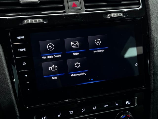 2018 VOLKSWAGEN GOLF - 26