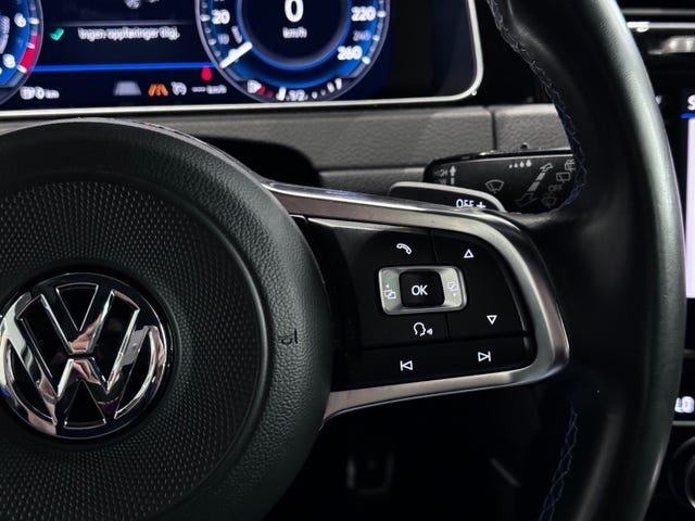 2018 VOLKSWAGEN GOLF - 18