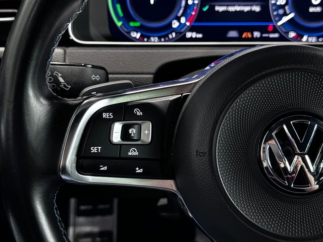 2018 VOLKSWAGEN GOLF - 17