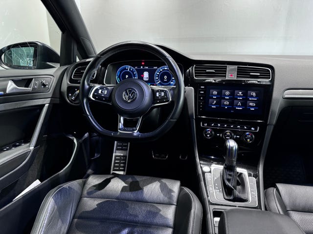 2018 VOLKSWAGEN GOLF - 13