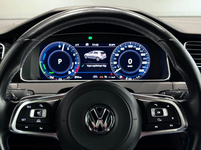 2018 VOLKSWAGEN GOLF - 16