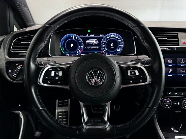 2018 VOLKSWAGEN GOLF - 14