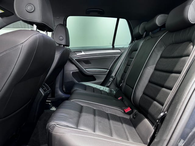 2018 VOLKSWAGEN GOLF - 11