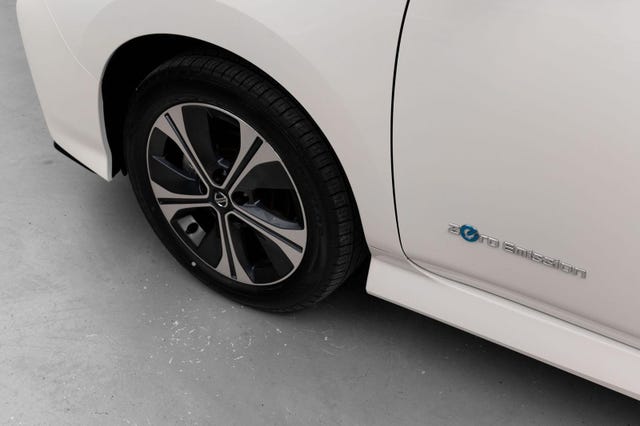 2018 NISSAN LEAF - 7