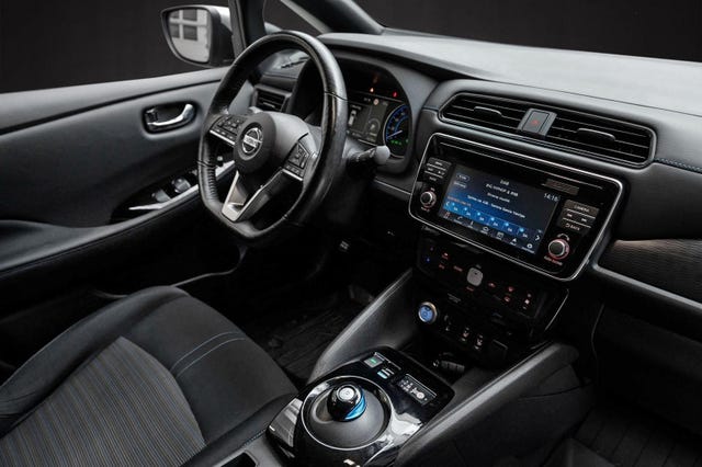 2018 NISSAN LEAF - 11