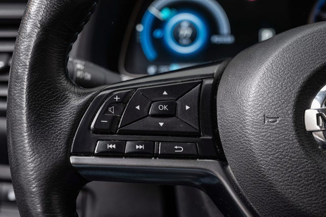 2021 NISSAN LEAF - 13