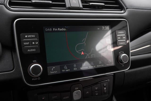 2022 NISSAN LEAF - 14