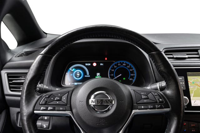 2021 NISSAN LEAF - 11