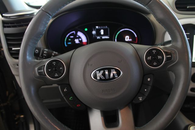 2016 KIA SOUL - 17