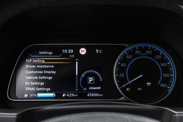 2021 NISSAN LEAF - 17