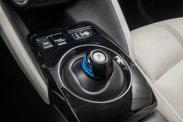 2021 NISSAN LEAF - 11