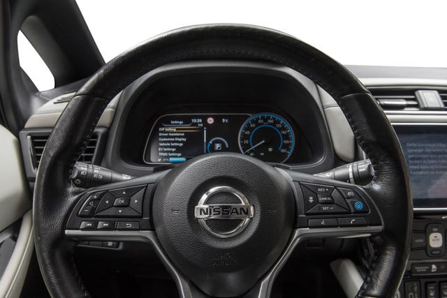 2021 NISSAN LEAF - 15