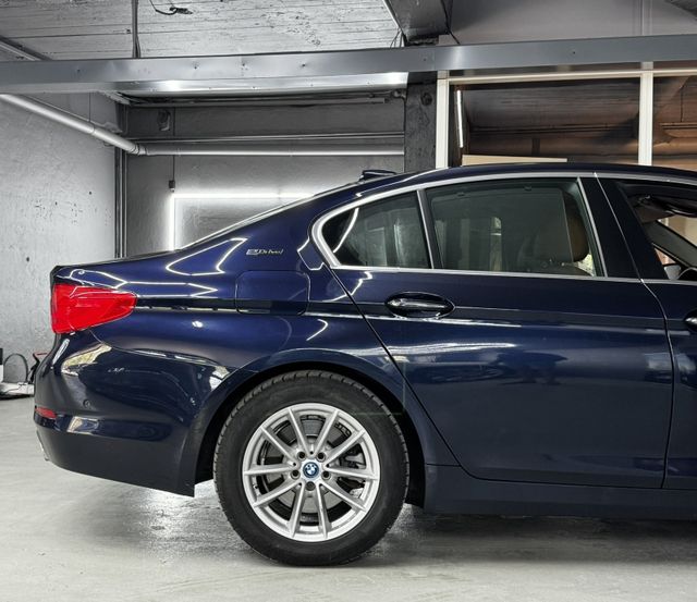 2017 BMW 5-SERIE - 12