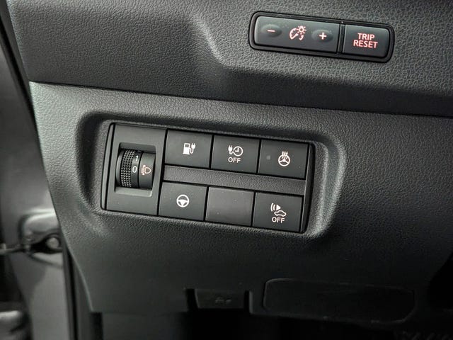 2021 NISSAN LEAF - 15