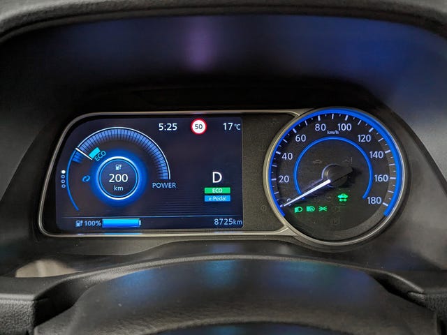 2021 NISSAN LEAF - 19
