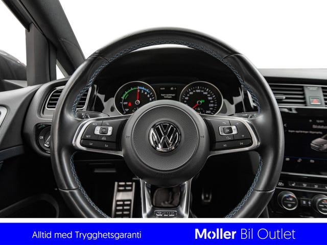 2018 VOLKSWAGEN GOLF - 18