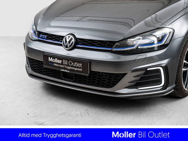 WVWZZZAUZJW811842 2018 VOLKSWAGEN GOLF-4