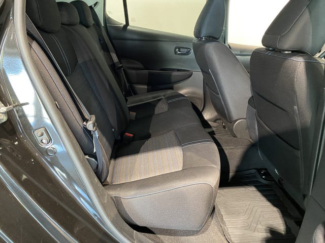 2018 NISSAN LEAF - 10