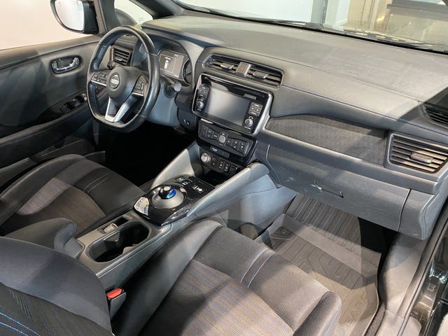 2018 NISSAN LEAF - 8