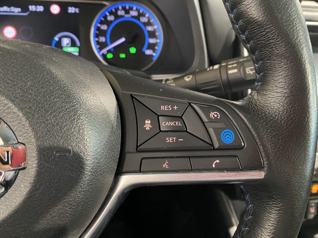 2018 NISSAN LEAF - 22