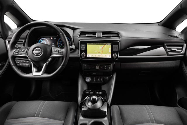 2022 NISSAN LEAF - 10