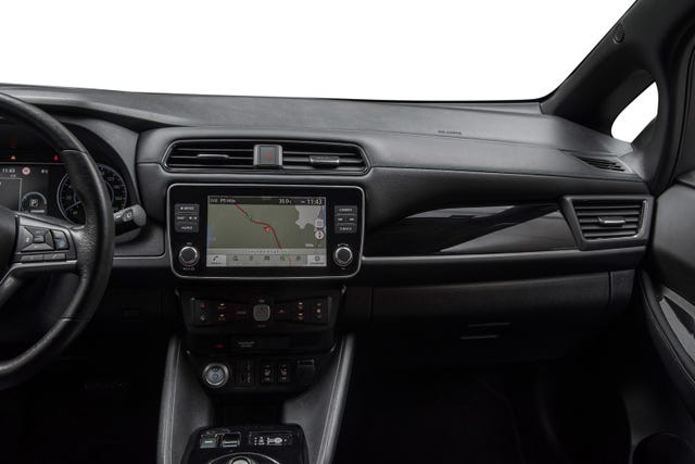 2022 NISSAN LEAF - 20