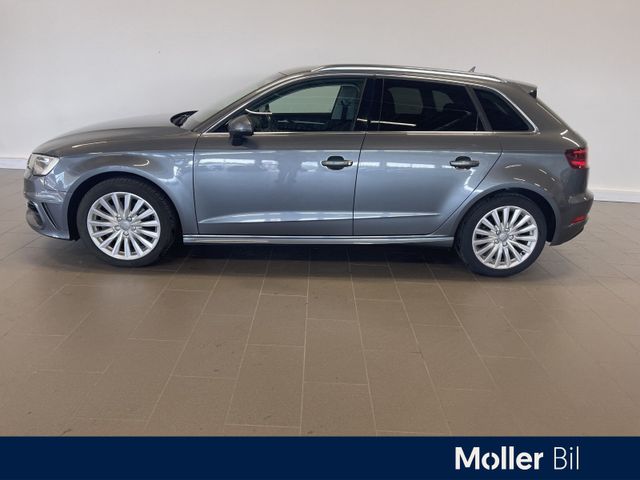 WAUZZZ8V1GA053907 2016 AUDI A3-1