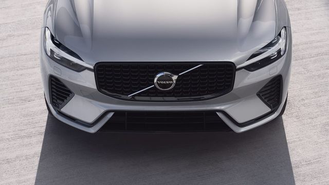 2023 VOLVO XC60 - 10