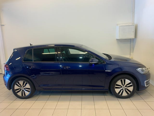 WVWZZZAUZJW900927 2018 VOLKSWAGEN GOLF-5