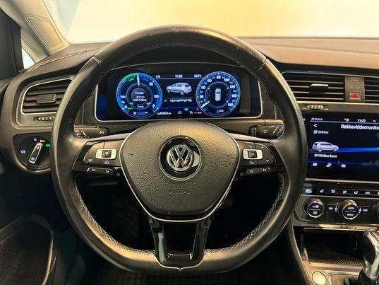 2018 VOLKSWAGEN GOLF - 12
