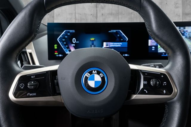 2022 BMW IX XDRIVE 40 - 16