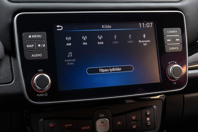 2022 NISSAN LEAF - 22