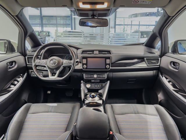 2021 NISSAN LEAF - 12
