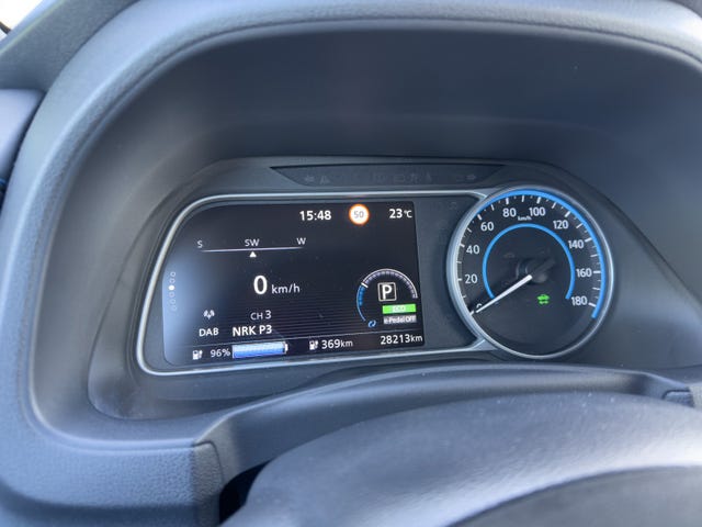 2021 NISSAN LEAF - 17