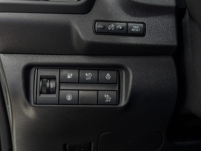 2021 NISSAN LEAF - 15