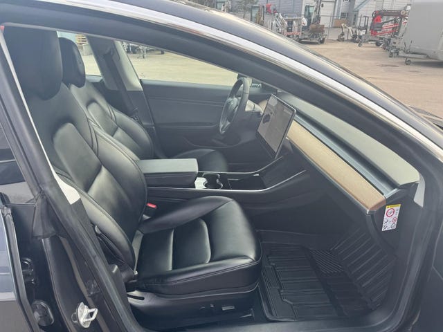 2019 TESLA MODEL 3 - 17