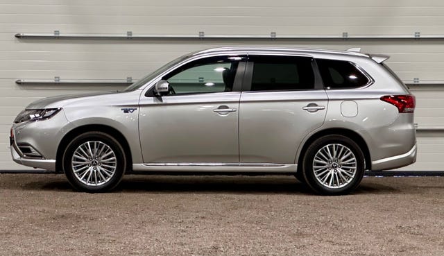 JMBXDGG3WLZ033153 2020 MITSUBISHI OUTLANDER-4