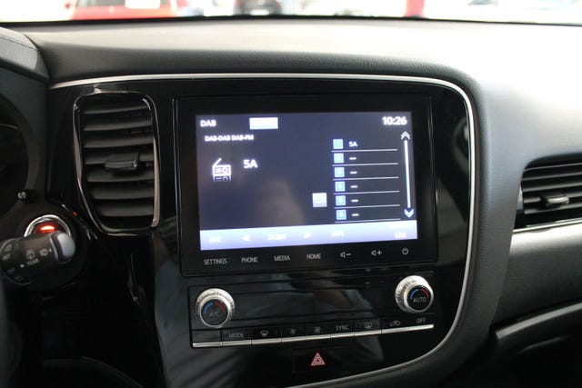 2020 MITSUBISHI OUTLANDER - 24