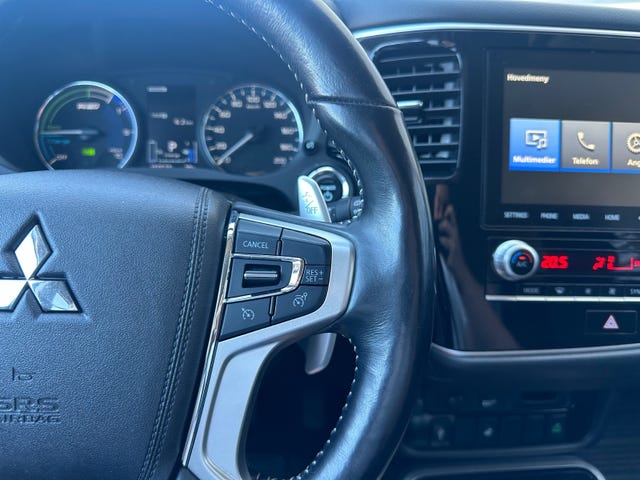 2020 MITSUBISHI OUTLANDER - 23