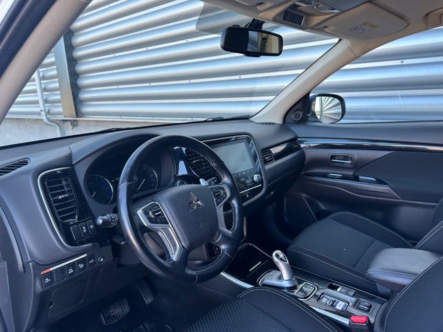 2020 MITSUBISHI OUTLANDER - 12