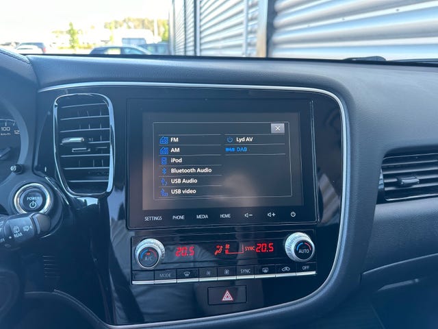 2020 MITSUBISHI OUTLANDER - 18