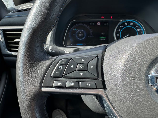 2021 NISSAN LEAF - 9