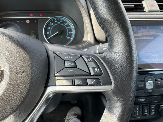 2021 NISSAN LEAF - 10