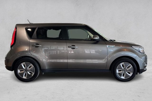 KNAJX81EFK7040112 2019 KIA SOUL-5