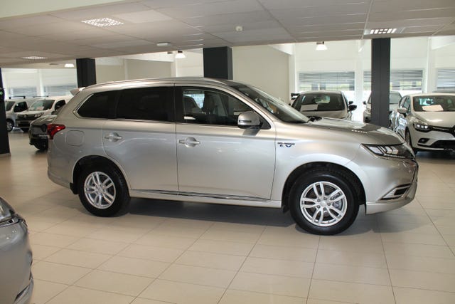 2020 MITSUBISHI OUTLANDER - 7
