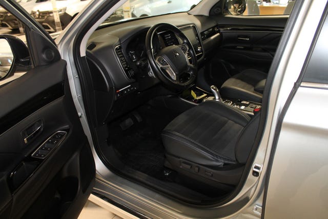 2020 MITSUBISHI OUTLANDER - 14
