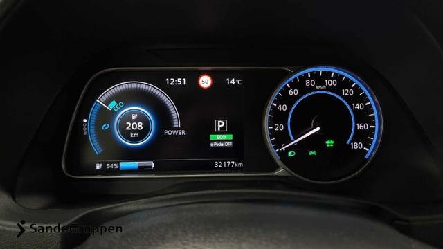 2021 NISSAN LEAF - 16