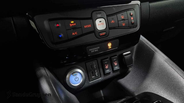 2021 NISSAN LEAF - 18