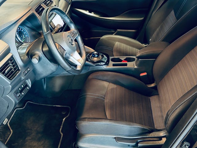 2018 NISSAN LEAF - 8