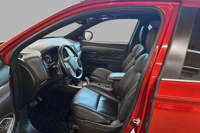 2020 MITSUBISHI OUTLANDER - 10